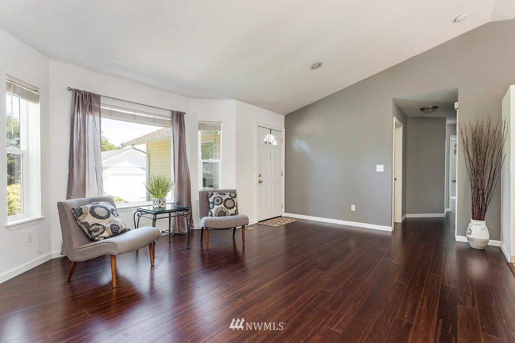 2289 Williams Road Oak Harbor, WA 98277 - Photo 8 of 22 Gallery Image 8
