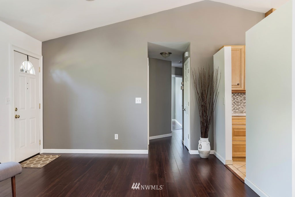 2289 Williams Road Oak Harbor, WA 98277 - Photo 9 of 22 Gallery Image 9