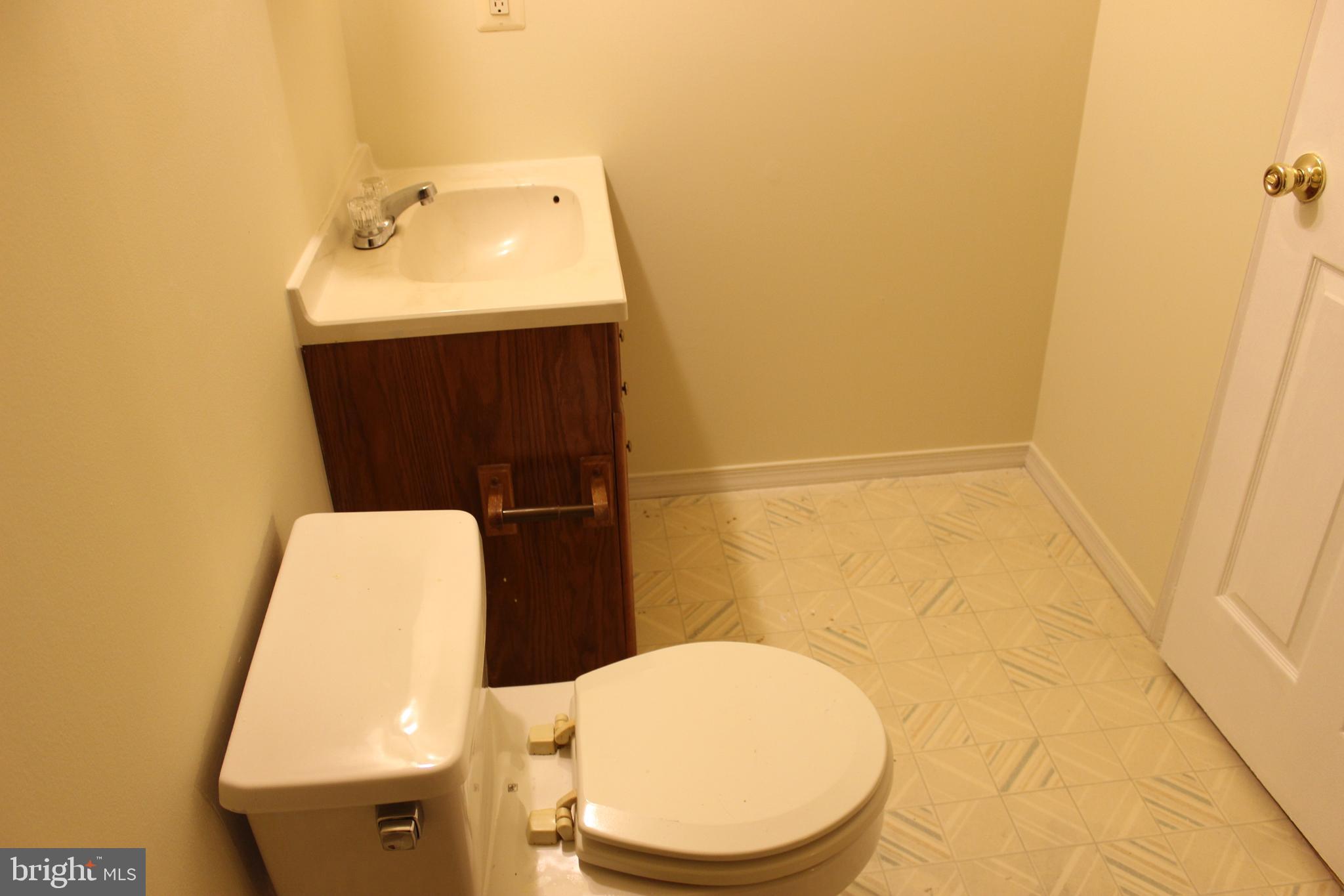 8498 Springfield Oaks Drive Springfield, VA 22153 - Photo 23 of 26
