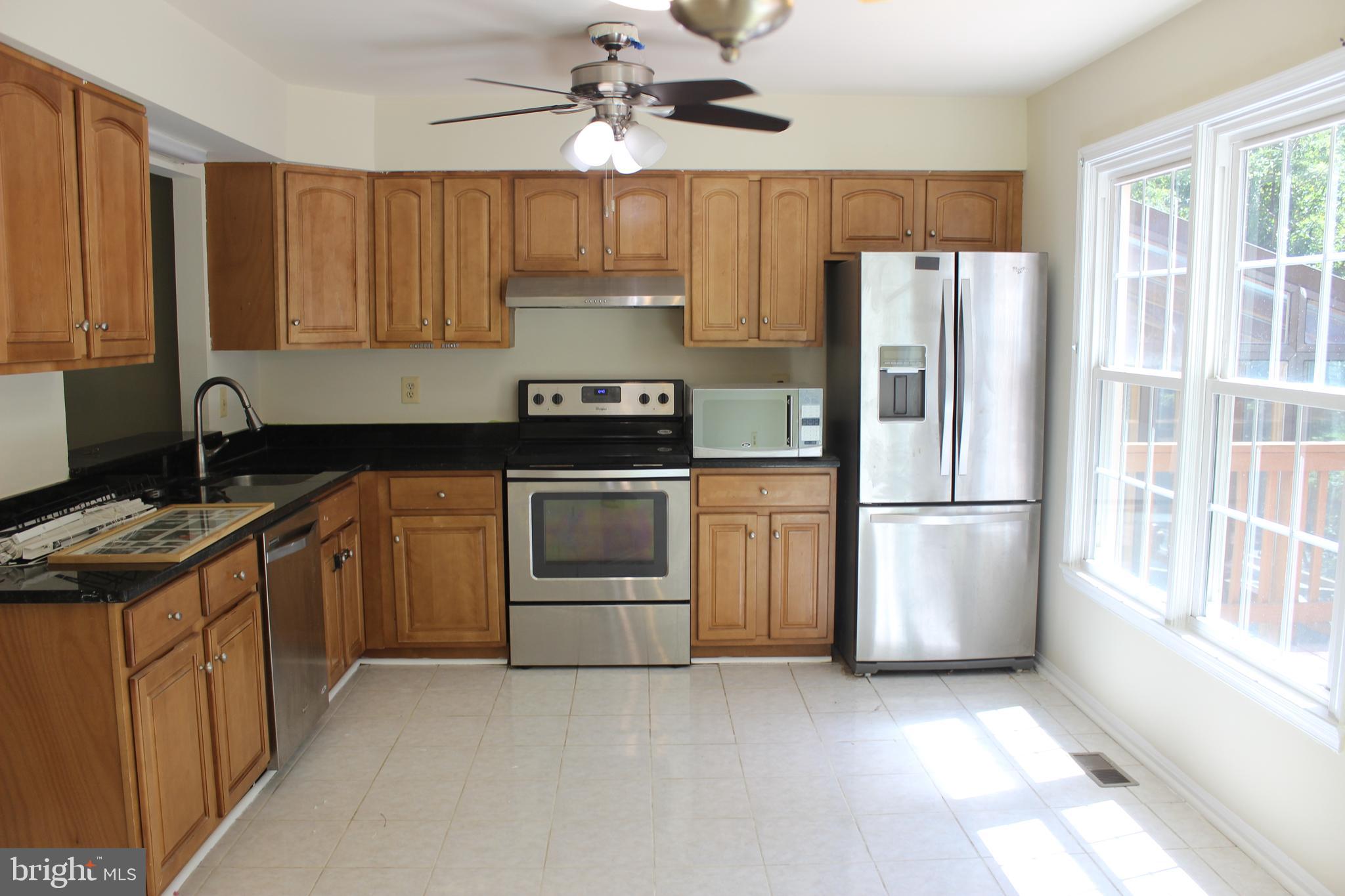 8498 Springfield Oaks Drive Springfield, VA 22153 - Photo 4 of 26