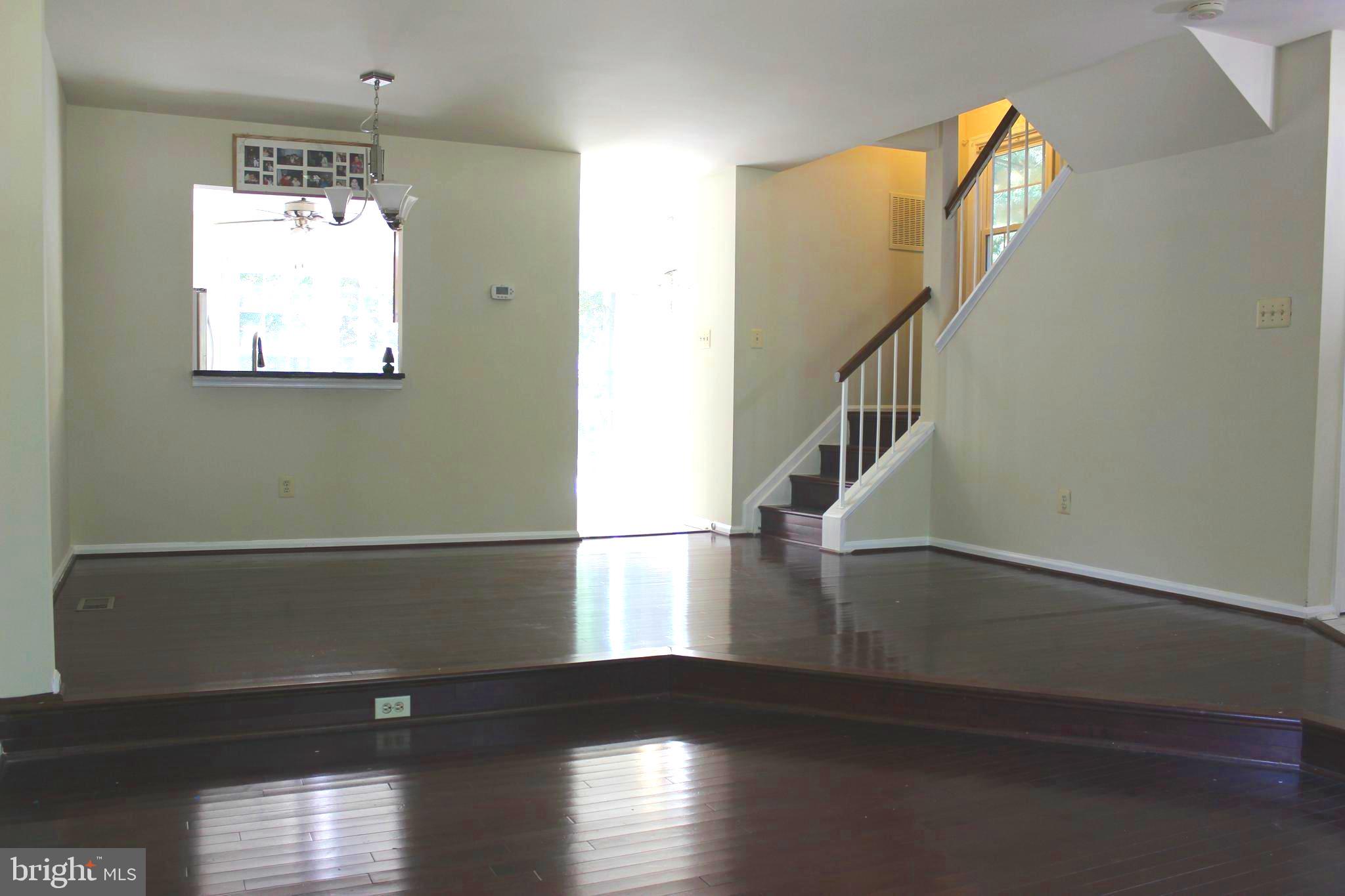 8498 Springfield Oaks Drive Springfield, VA 22153 - Photo 6 of 26