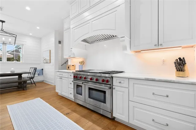 $3,150,000 | 12 Taylor Road, Portsmouth, RI 02871