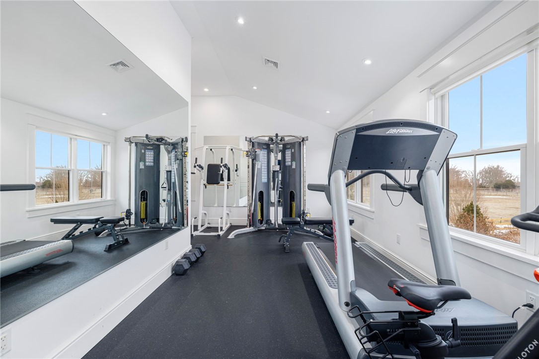 12 Taylor Road Portsmouth, RI 02871 - Photo 33 of 50