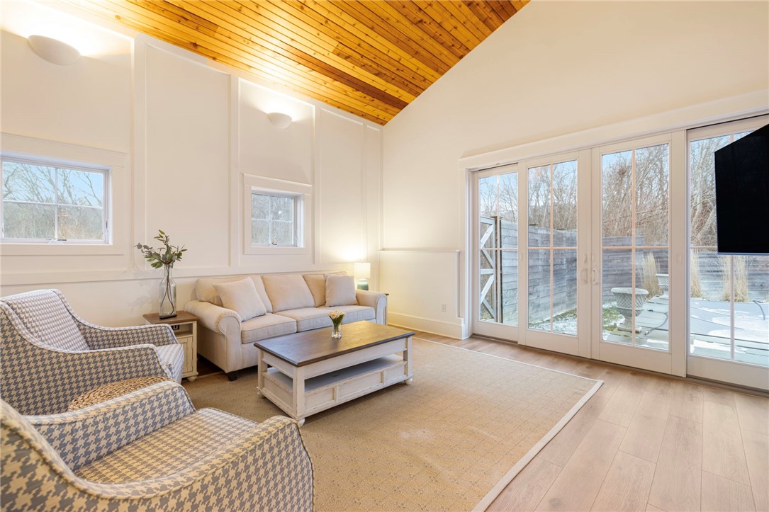 12 Taylor Road Portsmouth, RI 02871 - Photo 36 of 50