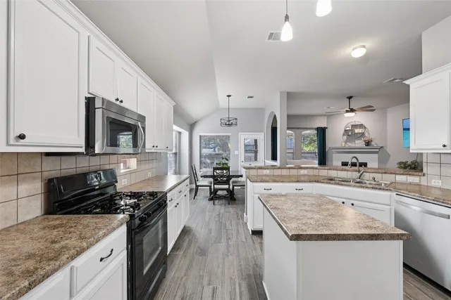 $374,988 | 161 Clear Springs Hollow, Buda, TX 78610