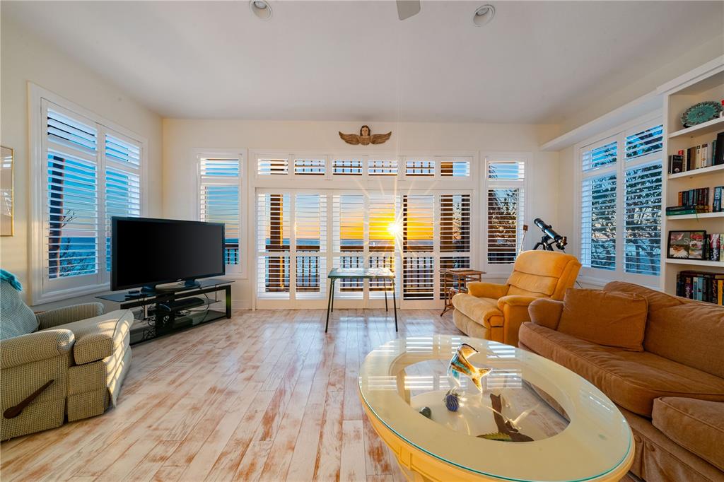 8592 Hidden Lagoon Road Sarasota, FL 34242 - Photo 2 of 82 Gallery Image 2