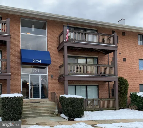 $1,775 | 2754 Hollywood Road, Unit 104, Falls Church, VA 22043
