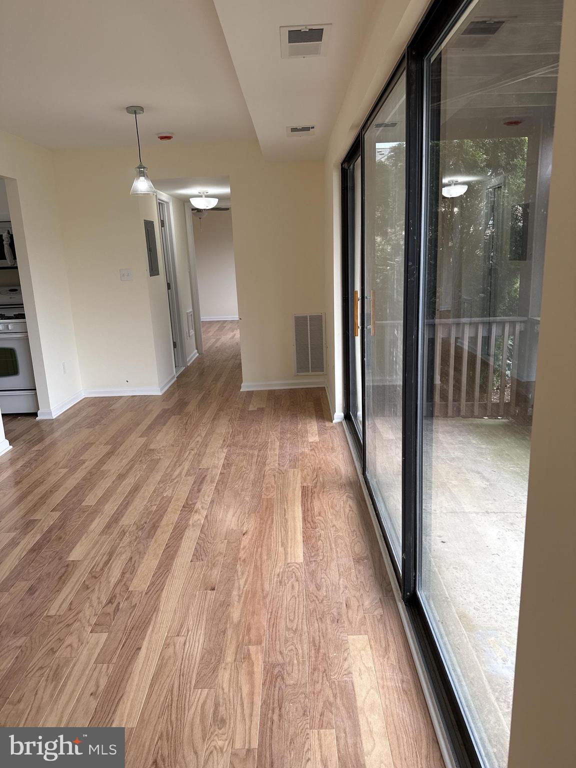 2754 Hollywood Road, Unit 104 Falls Church, VA 22043 - Photo 2 of 26