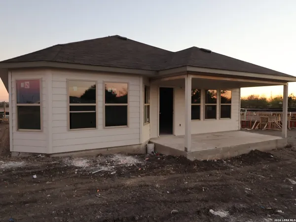 $304,990 | 4819 Maiz Valley, Von Ormy, TX 78073