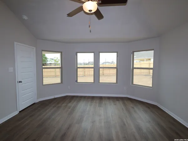 $304,990 | 4819 Maiz Valley, Von Ormy, TX 78073