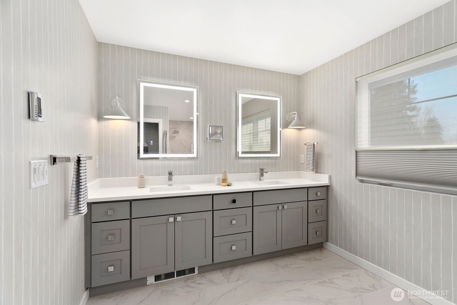 10419 41st Avenue Southwest, Unit A & B Seattle, WA 98146 - Photo 17 of 40