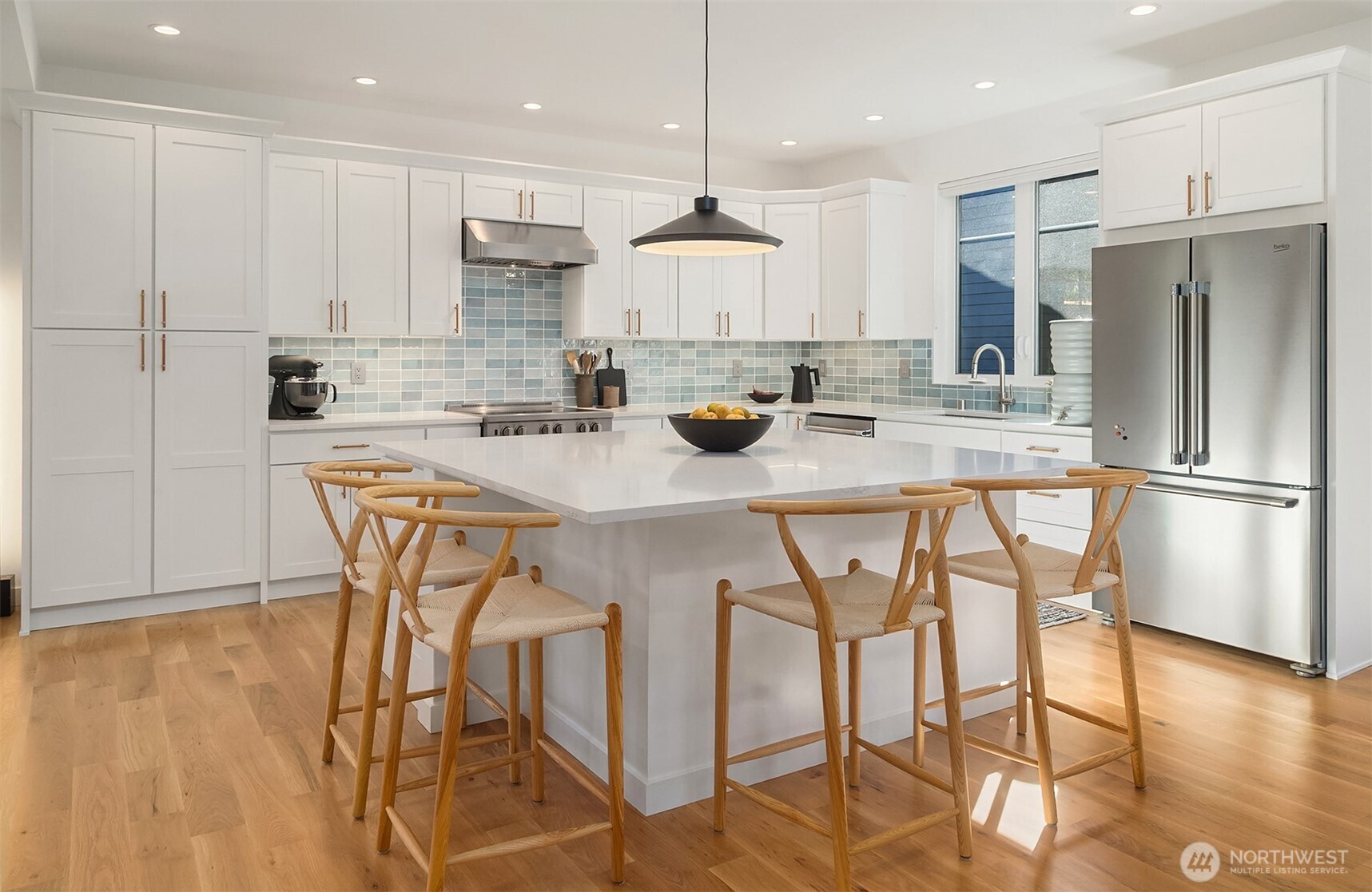 10419 41st Avenue Southwest, Unit A & B Seattle, WA 98146 - Photo 8 of 40