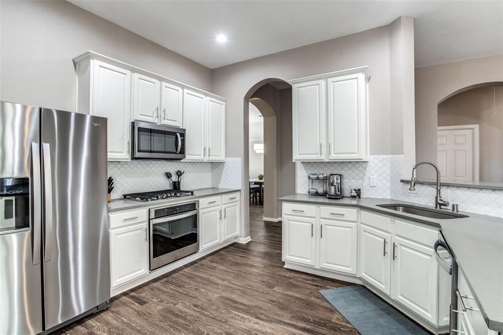 5848 Palomino Drive Frisco, TX 75034 - Photo 2 of 24