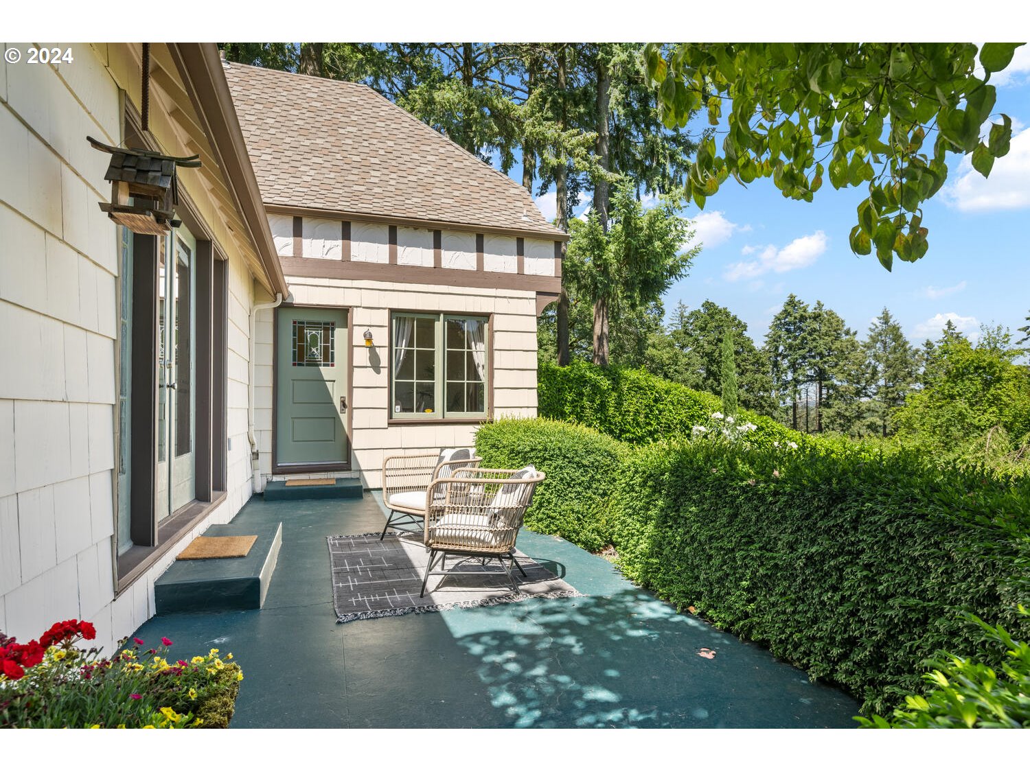 394 Southwest Edgecliff Road Portland, OR 97219 - Photo 16 of 48 Patio