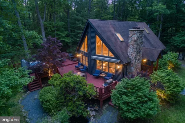 $950,000 | 208 Cliff Drive, Oakland, MD 21550