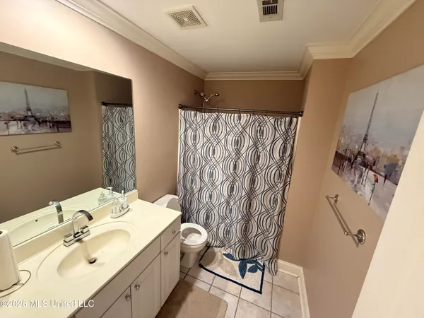 $465,000 | 109 Bayou Road, Greenville, MS 38701