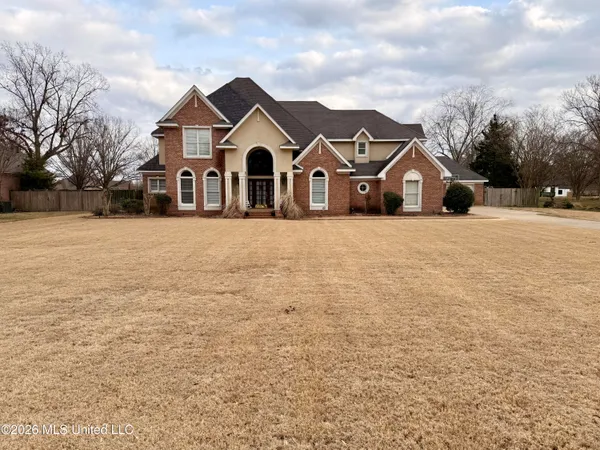 $465,000 | 109 Bayou Road, Greenville, MS 38701