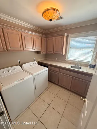 $465,000 | 109 Bayou Road, Greenville, MS 38701