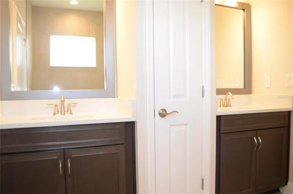 $5,800 | 35482 Big Hawk Drive, Zephyrhills, FL 33541