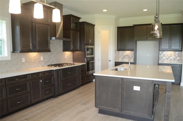 $5,800 | 35482 Big Hawk Drive, Zephyrhills, FL 33541