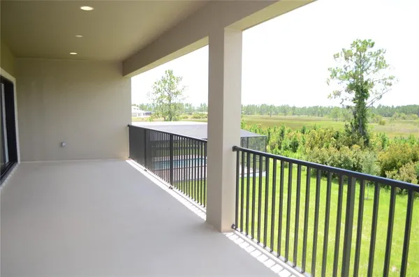 $5,800 | 35482 Big Hawk Drive, Zephyrhills, FL 33541