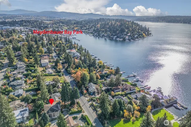 a picture of city view