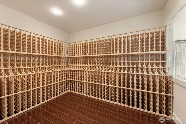 $8,500,000 | 9426 Lake Washington Boulevard Northeast, Bellevue, WA 98004