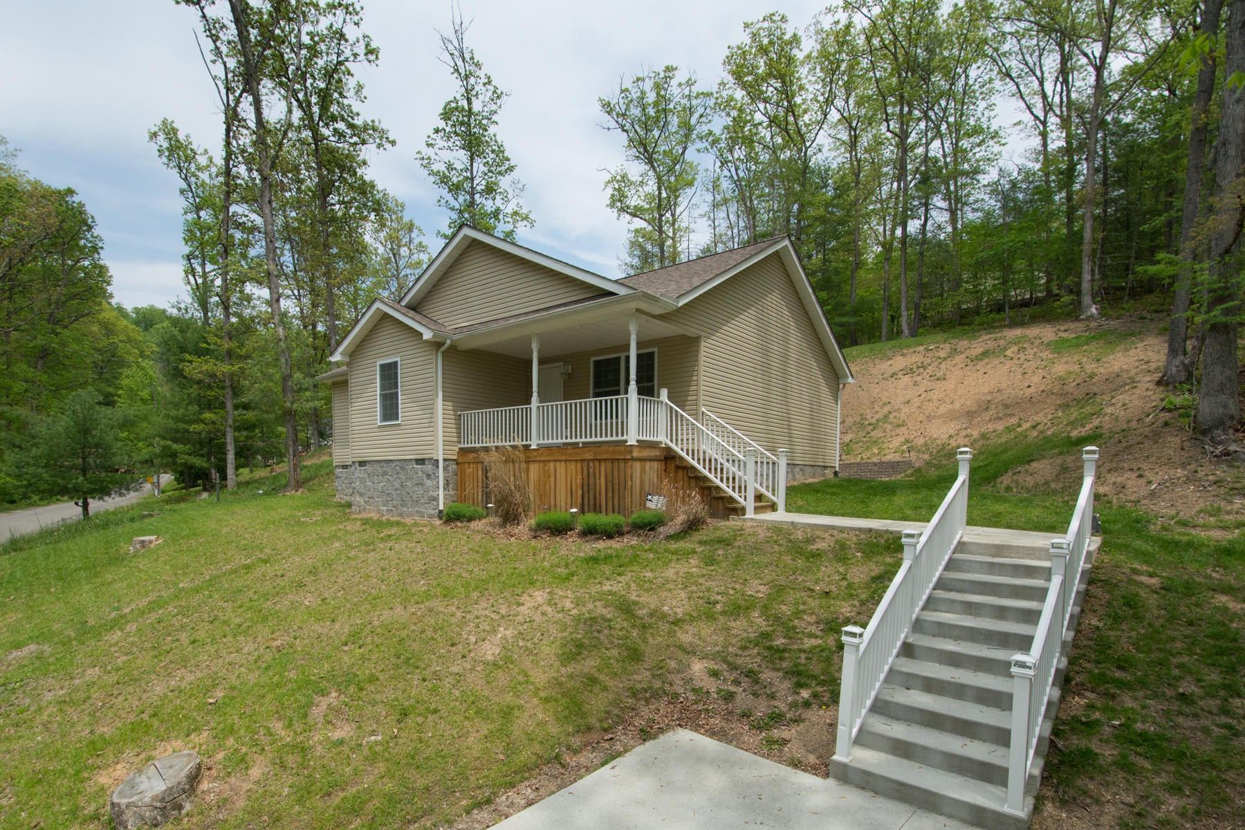 178 Rip Van Winkle Road White Sulphur Springs, WV 24986 - Photo 2 of 43 Gallery Image 2