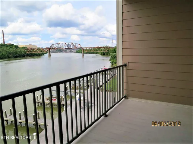 $2,800 | 3001 River Towne Way, Unit 202, Knoxville, TN 37920
