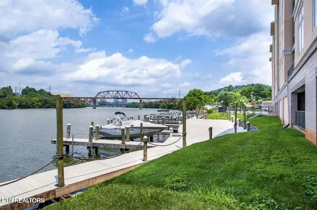 $2,800 | 3001 River Towne Way, Unit 202, Knoxville, TN 37920