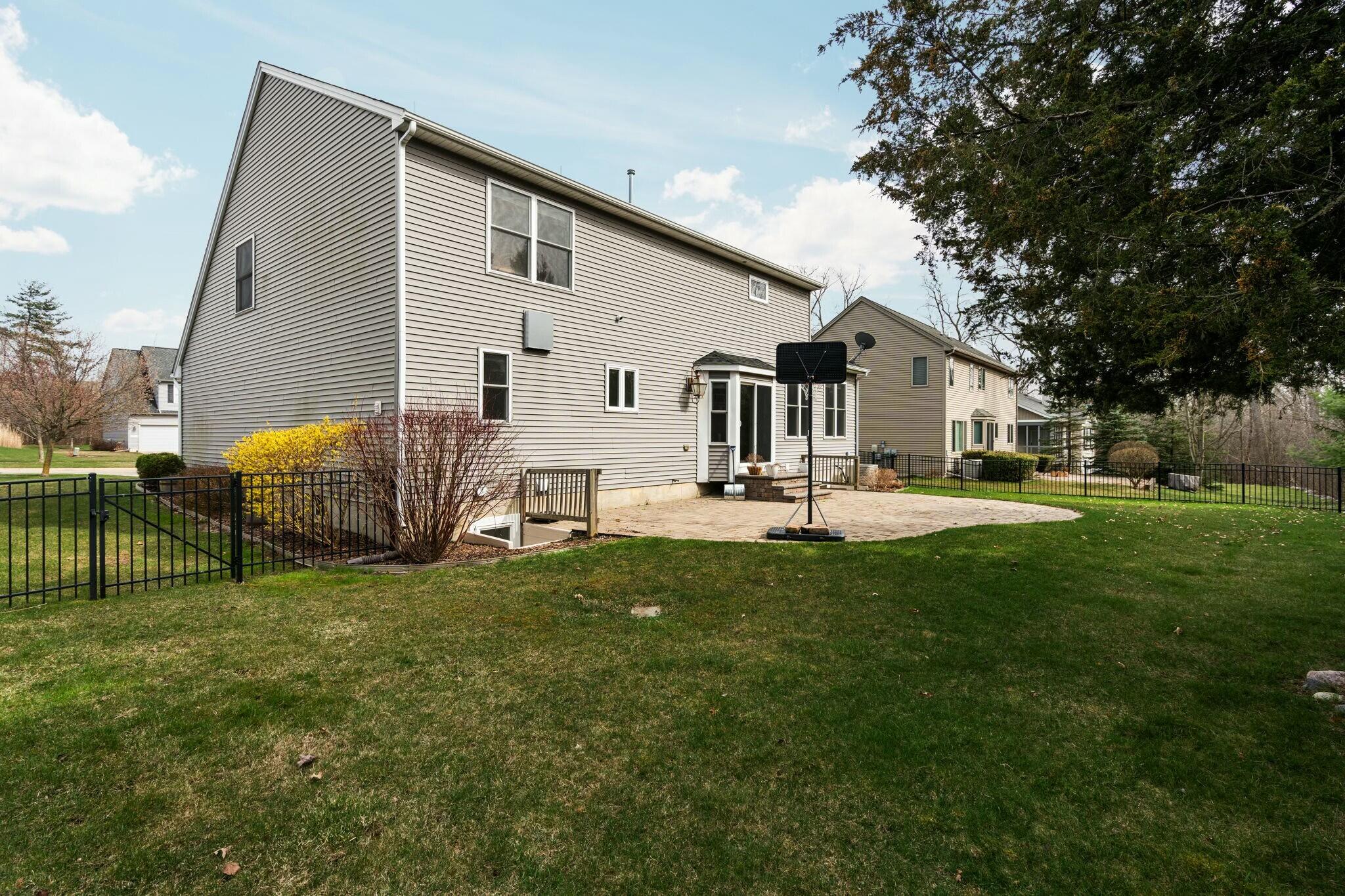 3738 Burnham Road Ann Arbor, MI 48108 - Photo 9 of 92 tempImageDAOvrk