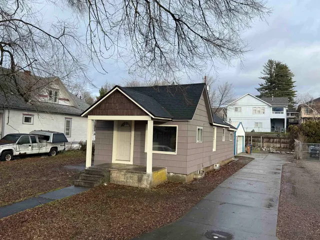 $249,900 | 3707 East Bridgeport Avenue, Spokane, WA 99217
