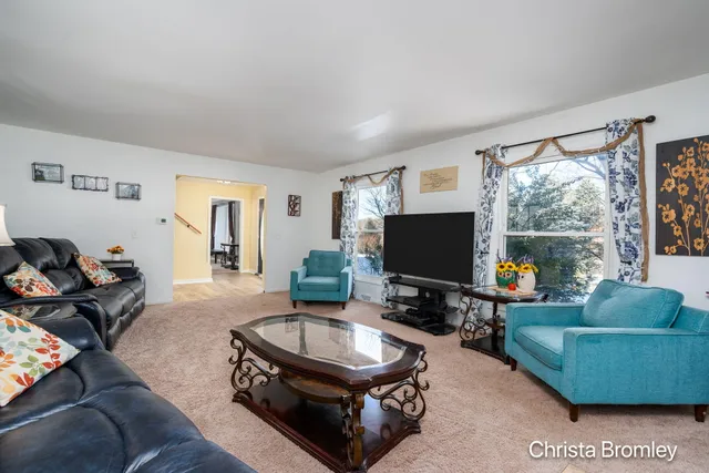 $559,900 | 12740 Triple Oak Drive Northeast, Lowell, MI 49331