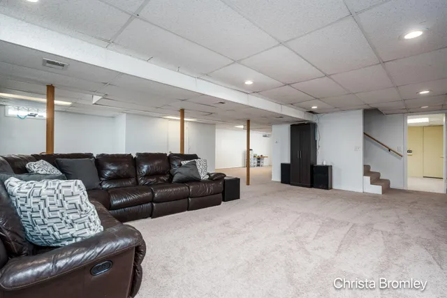 $559,900 | 12740 Triple Oak Drive Northeast, Lowell, MI 49331