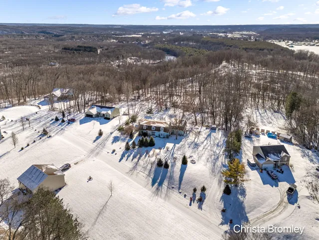 $559,900 | 12740 Triple Oak Drive Northeast, Lowell, MI 49331