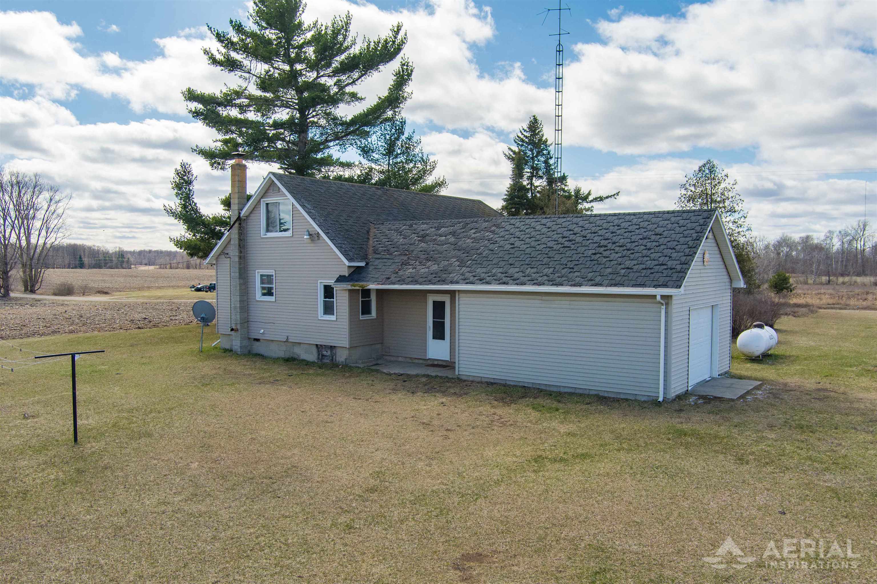 5187 Mogg Road Prescott, MI 48756 - Photo 2 of 31