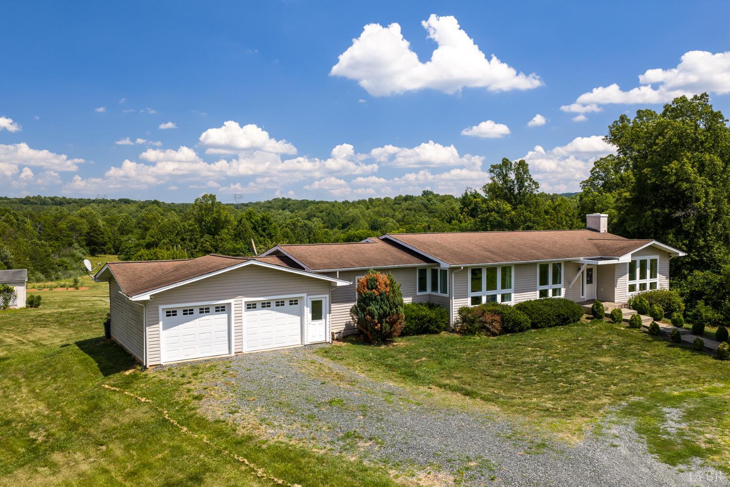 459 Iron Ridge Lane Lynchburg, VA 24501 - Photo 5 of 58