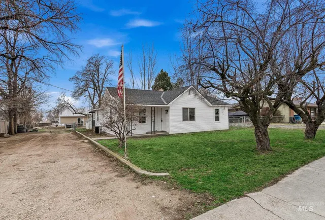 $339,000 | 2314 Hillcrest Lane, Caldwell, ID 83605