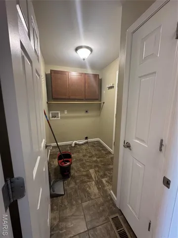 $260,000 | 909 Q Ave Street, St. Clair, MO 63077