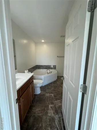 $260,000 | 909 Q Ave Street, St. Clair, MO 63077