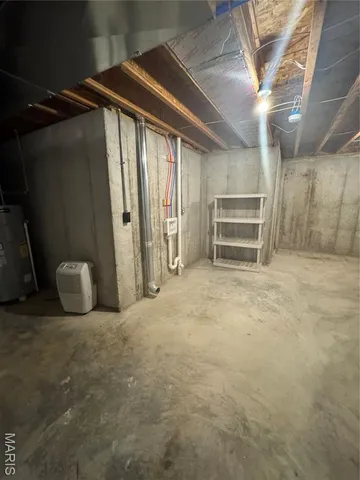 $260,000 | 909 Q Ave Street, St. Clair, MO 63077