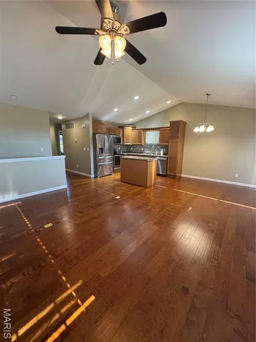 $260,000 | 909 Q Ave Street, St. Clair, MO 63077