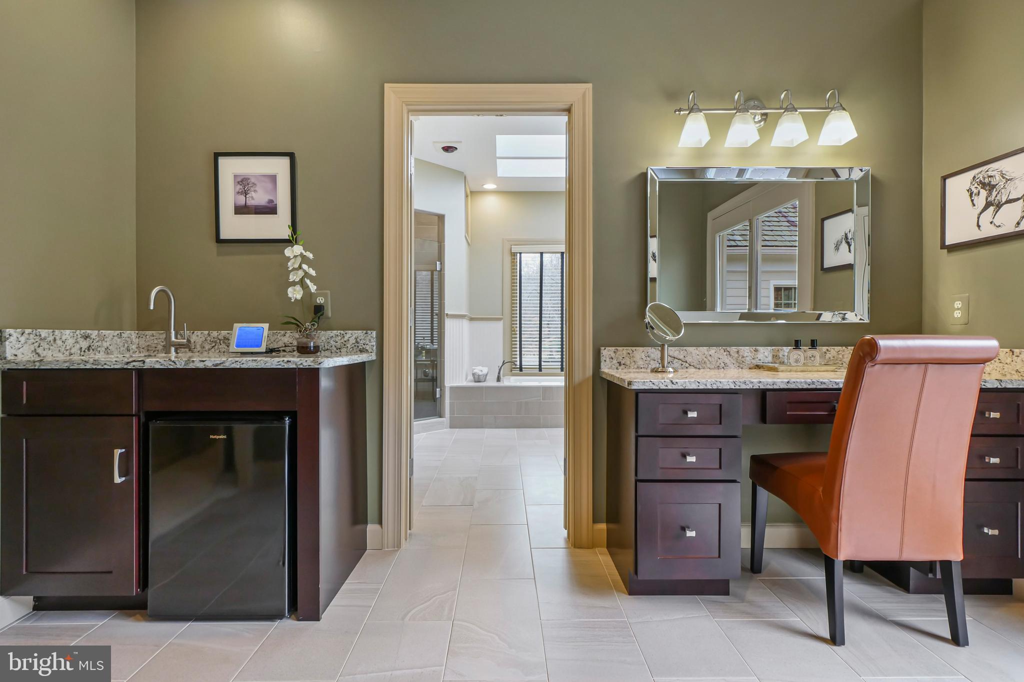 7407 Willowbrook Road Fairfax Station, VA 22039 - Photo 23 of 55 Dressing area off primary w/coffee bar