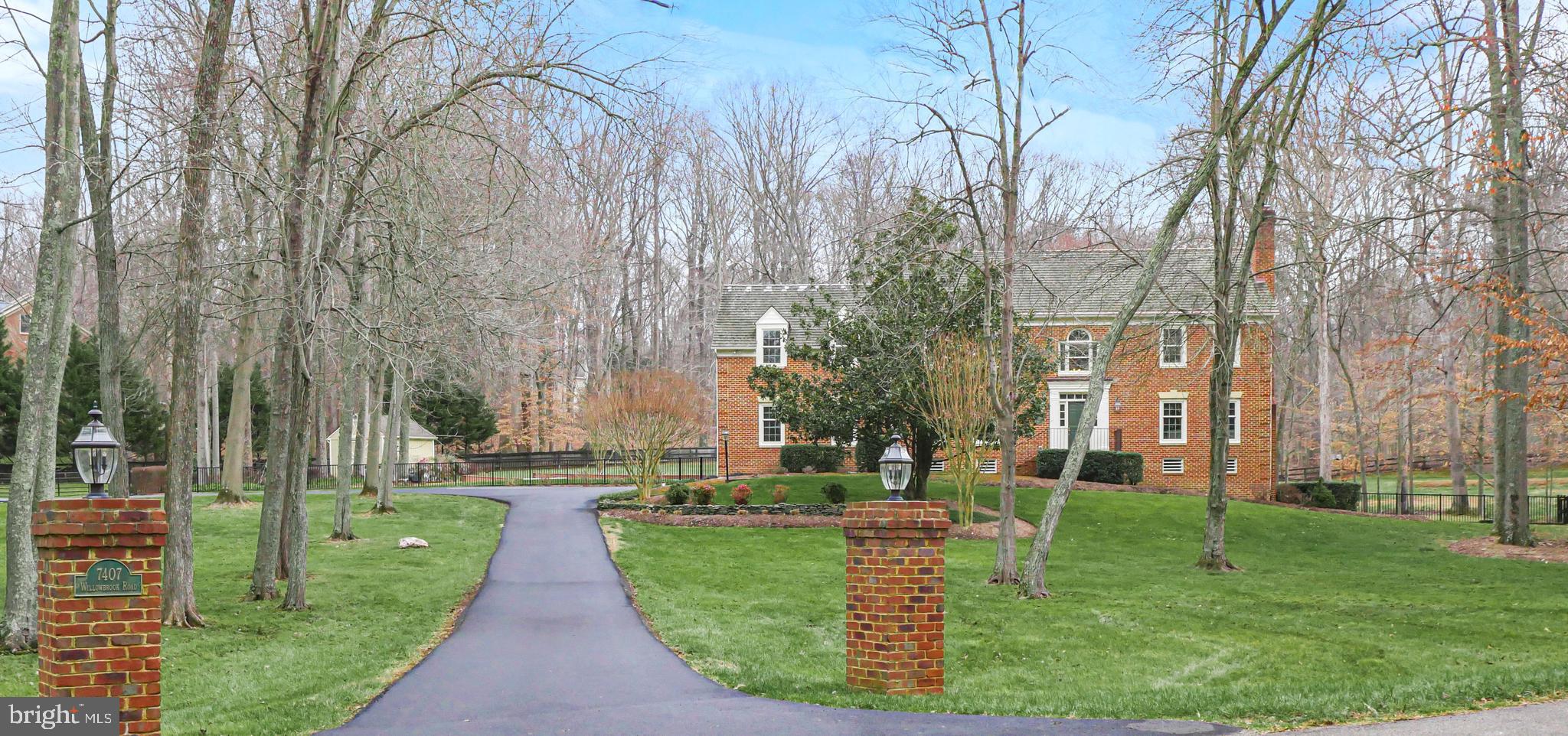 7407 Willowbrook Road Fairfax Station, VA 22039 - Photo 3 of 55 Well manicured estate lot