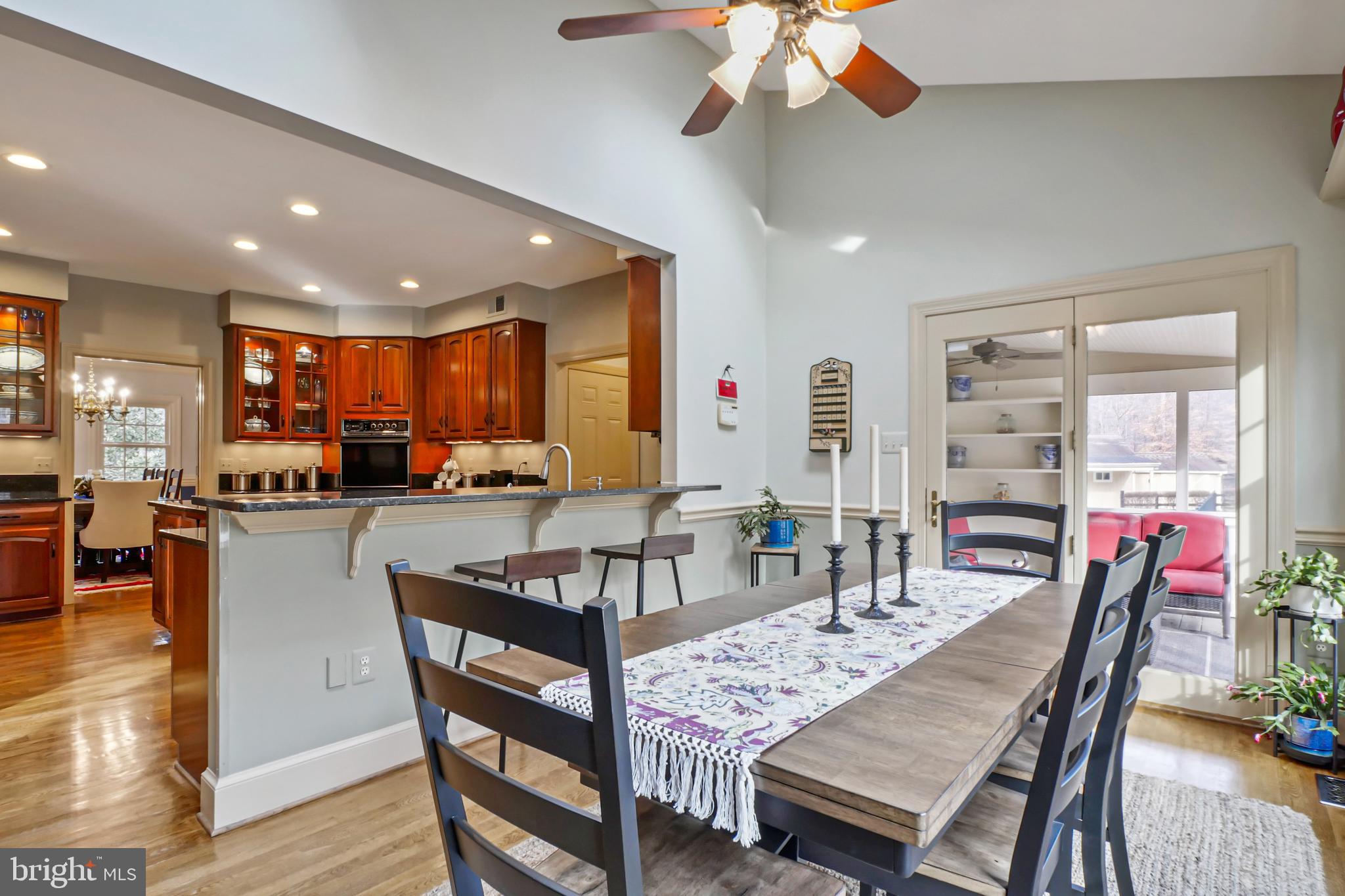 7407 Willowbrook Road Fairfax Station, VA 22039 - Photo 10 of 55 Sunroom makes the perfect casual eating area