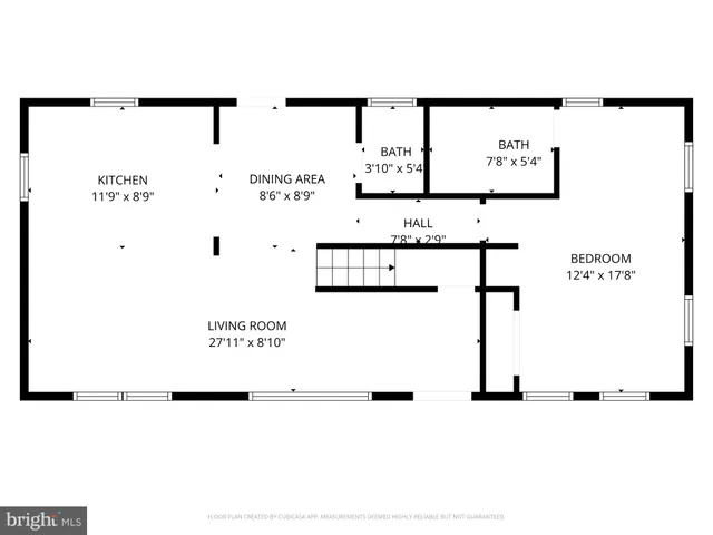 a picture of a open white and white white