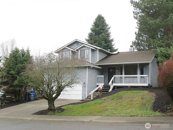 $941,000 | 8428 Northeast 178th Street, Bothell, WA 98011