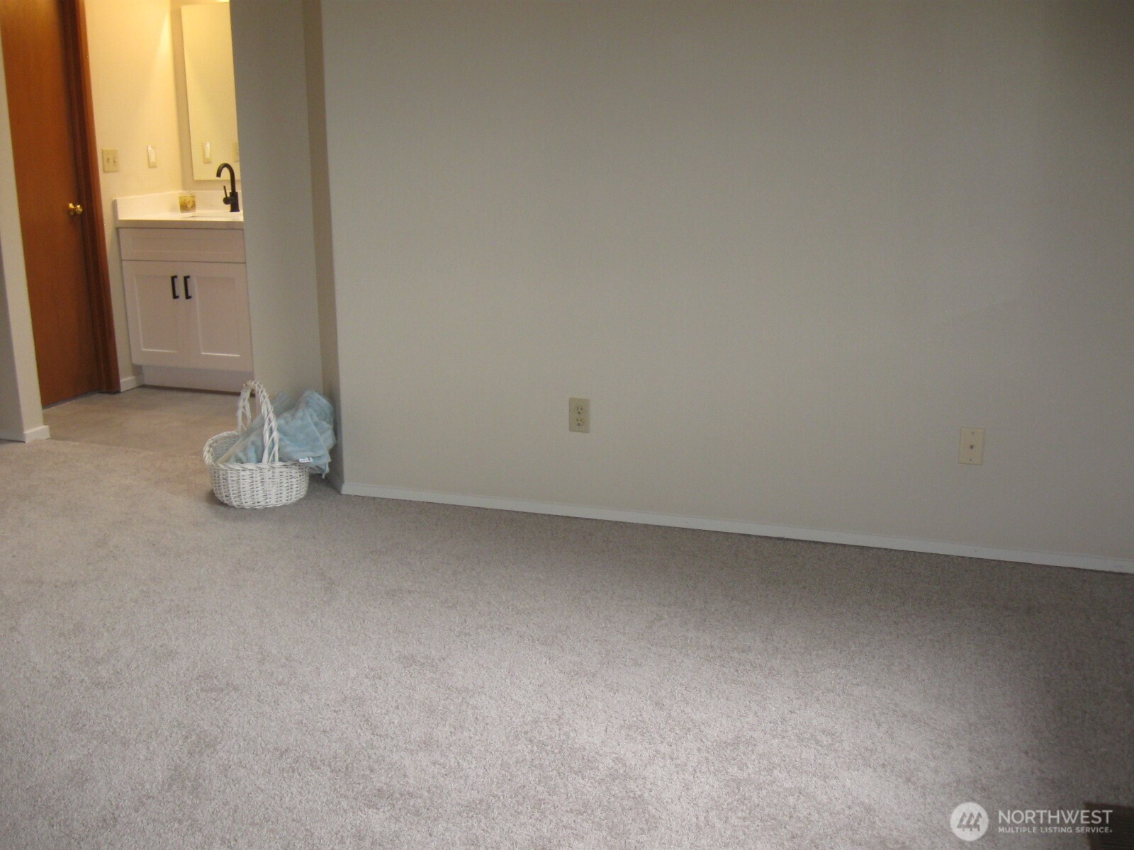 8428 Northeast 178th Street Bothell, WA 98011 - Photo 13 of 23