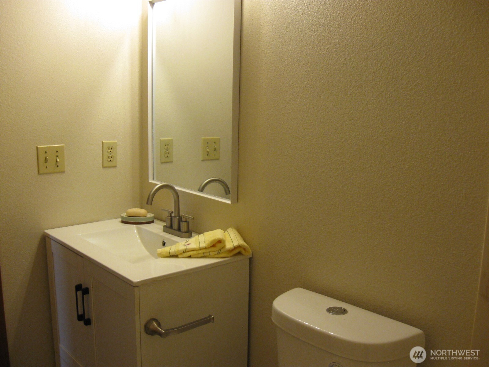 8428 Northeast 178th Street Bothell, WA 98011 - Photo 19 of 23