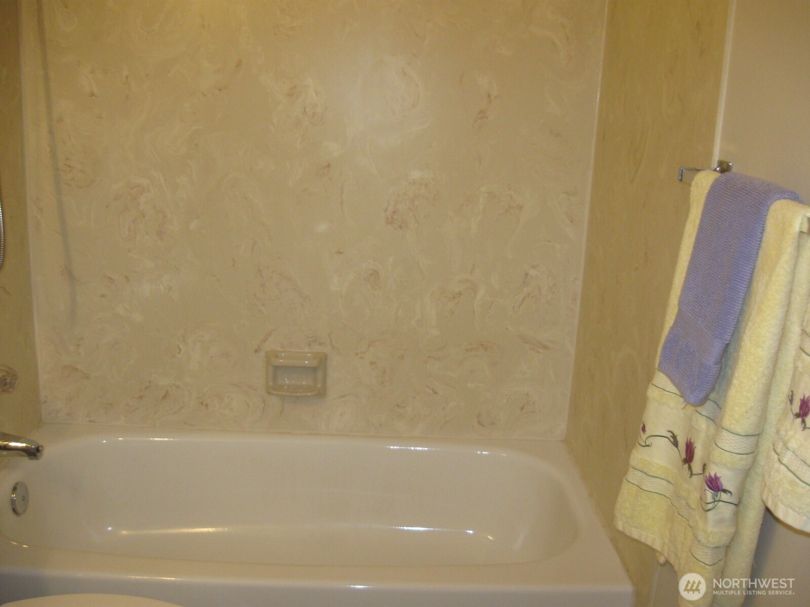 8428 Northeast 178th Street Bothell, WA 98011 - Photo 20 of 23